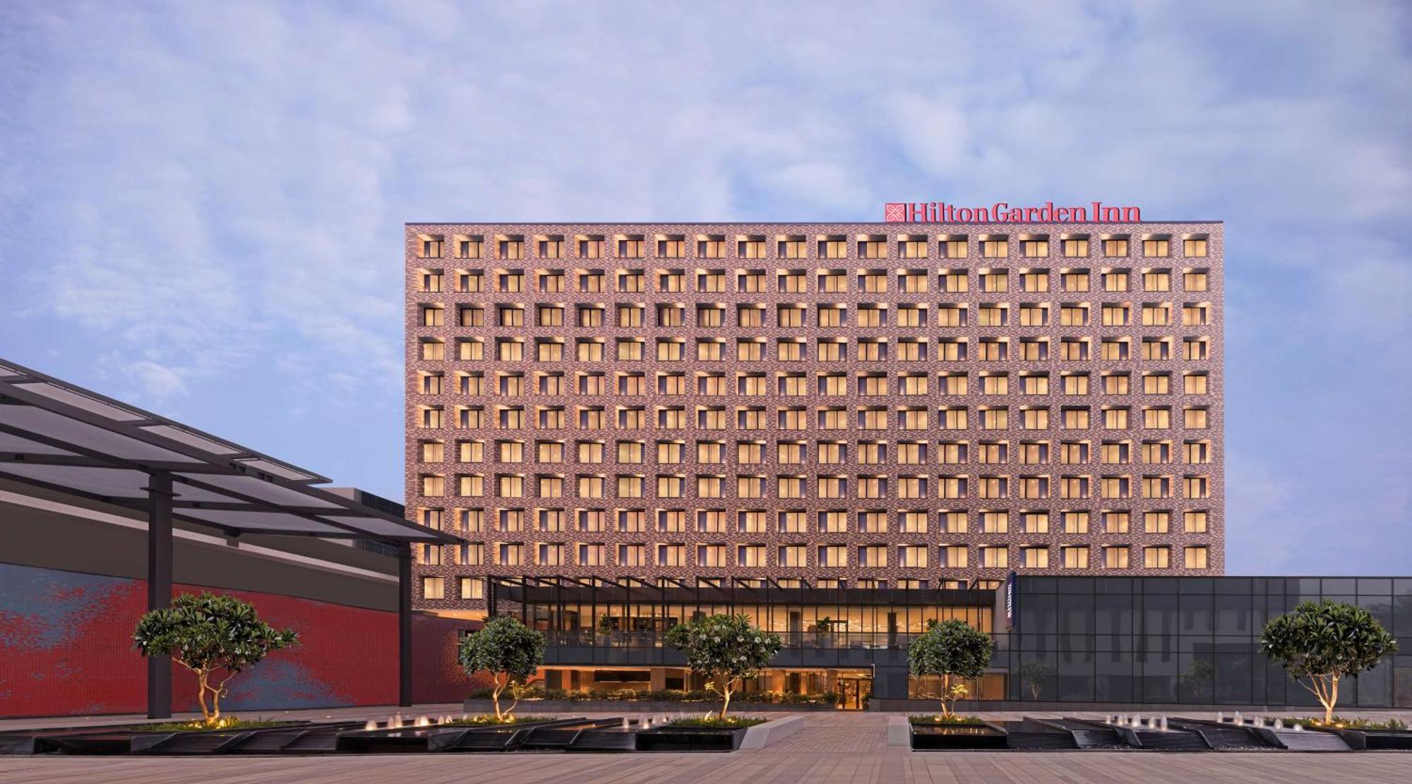 Hilton Garden Inn Bengaluru Embassy Manyata Business Park Kültér fotó